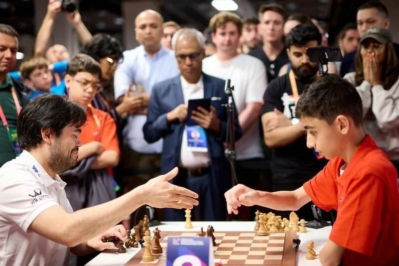 13 yaşlı şahmatçımız dünya ikincisini məğlub edib