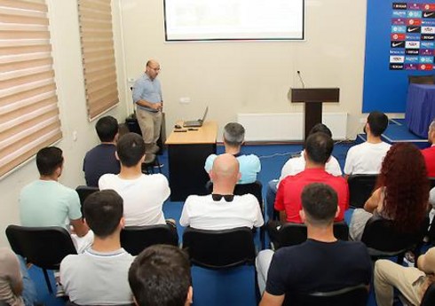 AFFA-da hakimlər üçün danışılmış oyunlarla bağlı seminar keçirilib