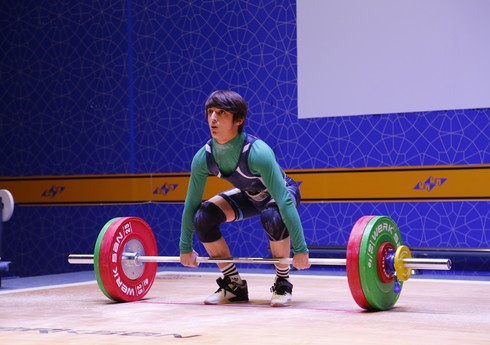 Ağırlıqqaldırma üzrə Azərbaycan çempionatında növbəti qaliblər müəyyənləşib