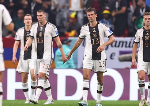 Almaniya millisinin formalarında 44 rəqəmi qadağan edilib