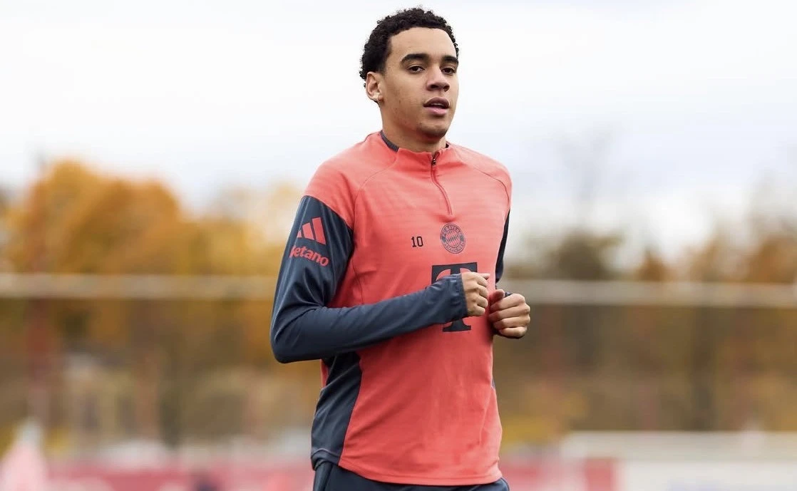 Almaniya millisinin üzvü zədəsini sağaldıb