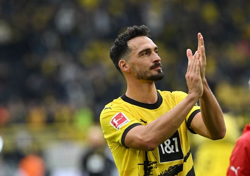 Almaniyalı məşhur futbolçu yeni rekorda imza atıb