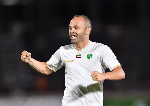 Andres İnyestanın heykəlinin açılışı olub