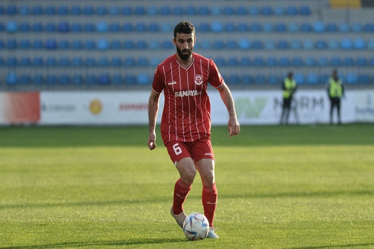 “Araz”ın sabiq kapitanı seçimini etdi - Premyer Liqada qalacaq