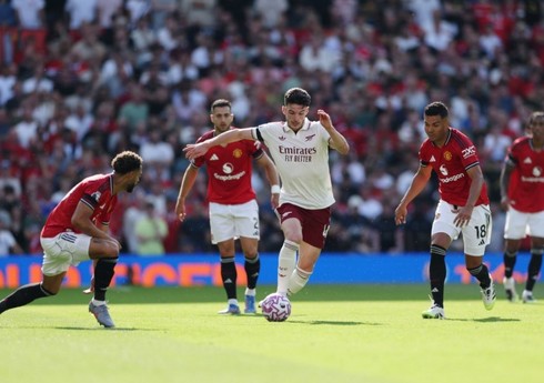 “Arsenal" səfərdə "Mançester Yunayted"i məğlub edib