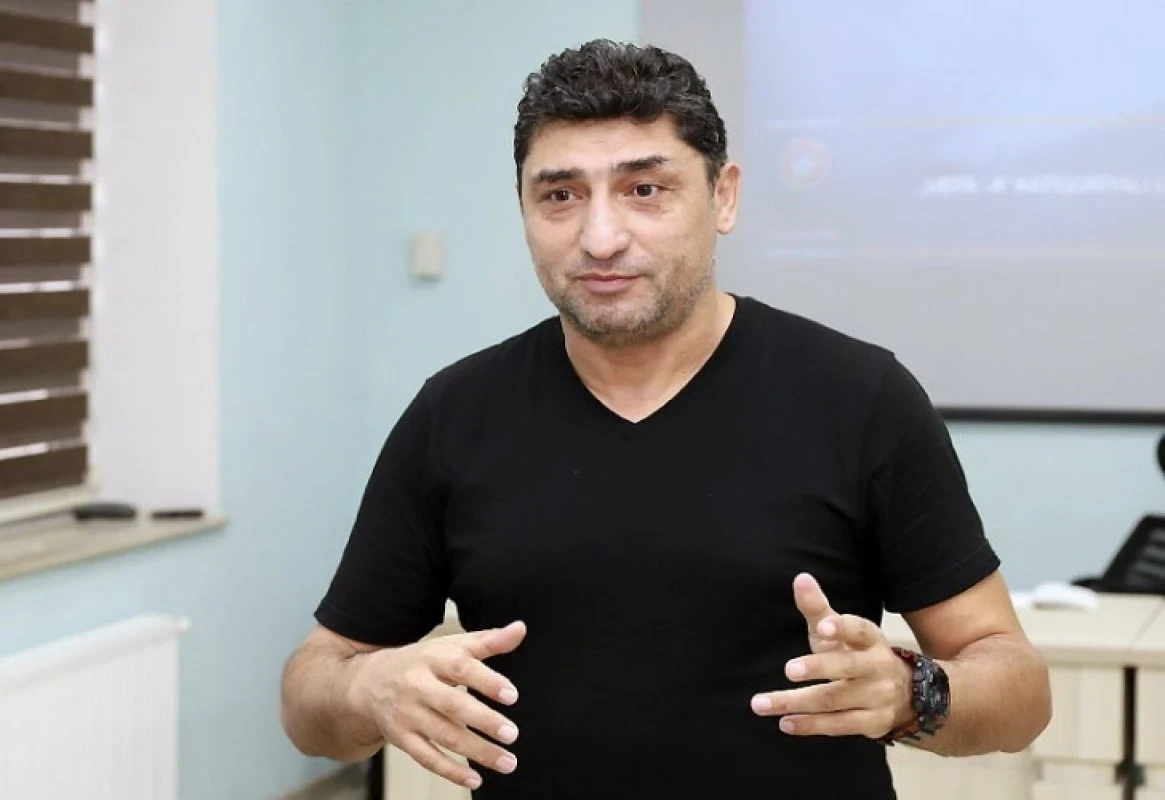 Aslan Kərimov inamlıdır: "Sabah" mərhələni keçəcək"