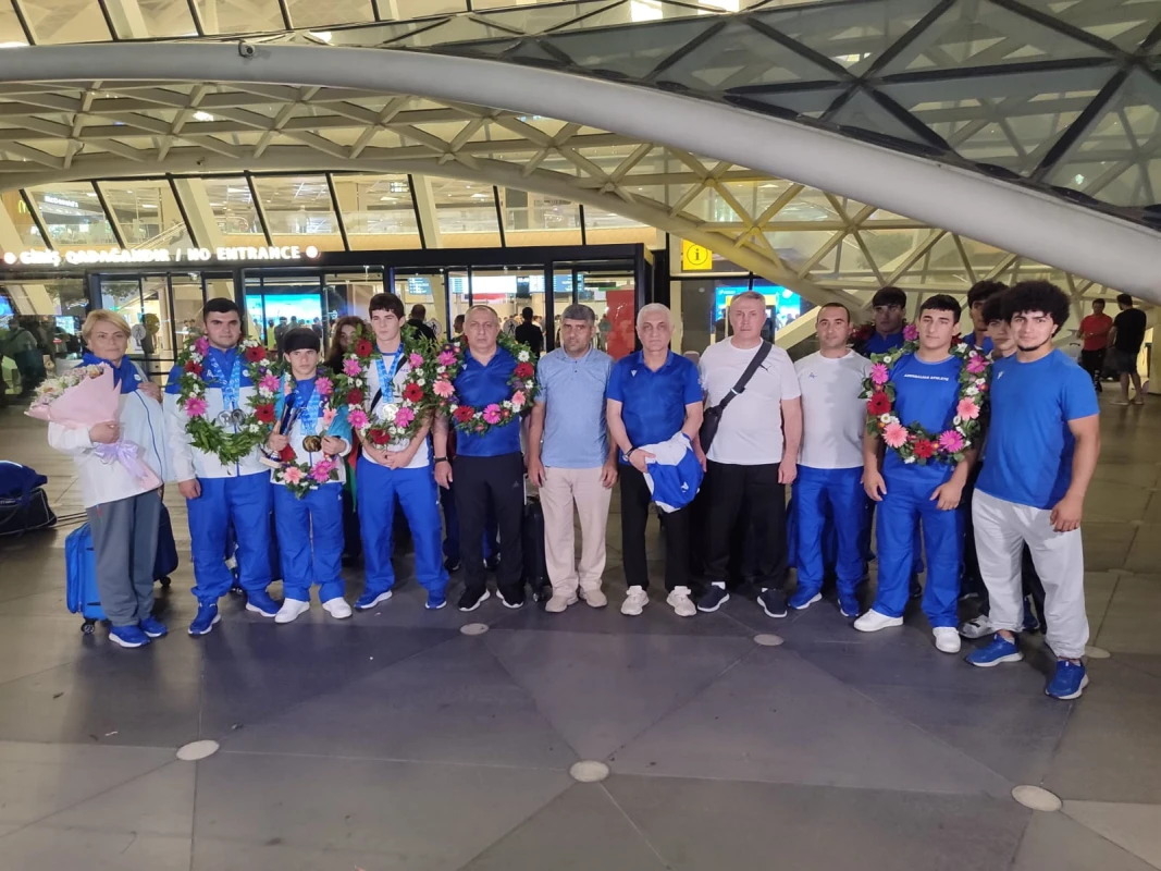 Atletlərimiz vətənə qayıdıblar