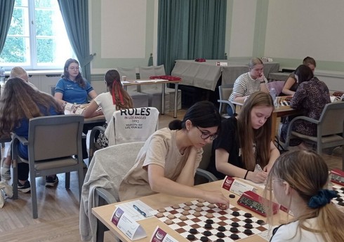 Azərbaycan damaçısı Avropa birinciliyinin gümüş mükafatçısı olub