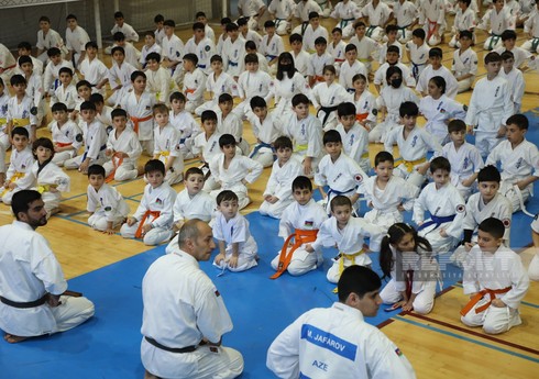 Azərbaycan Fullkontakt Kyokuşin Karate Federasiyasının qış seminarı keçirilib