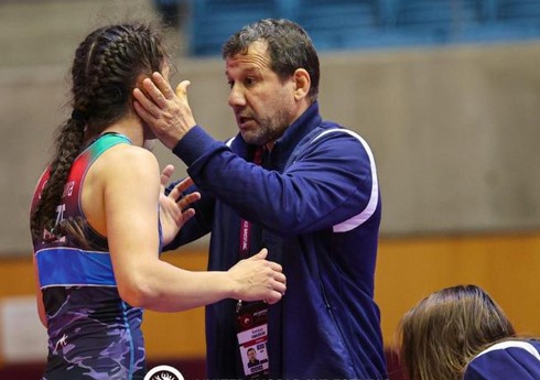 Azərbaycan güləş yığmasının böyük məşqçisi: "Ruzanna Məmmədova və Günay Qurbanovadan daha böyük nəticələr gözləyirik"