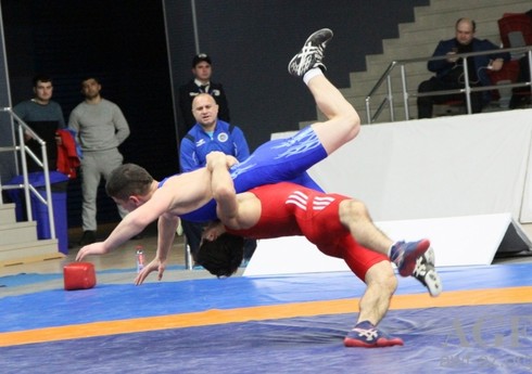 Azərbaycan güləşçiləri dünya çempionatında 2 bürünc medal qazanıb