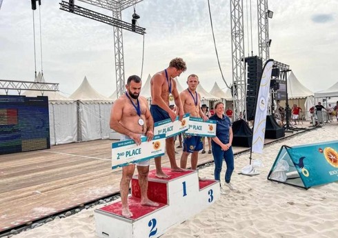 Azərbaycan idmançısı çimərlik güləşi üzrə Dünya Seriyasında gümüş medal qazanıb