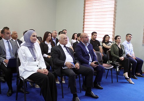 Azərbaycan klublarına lisenziyalar təqdim olunub