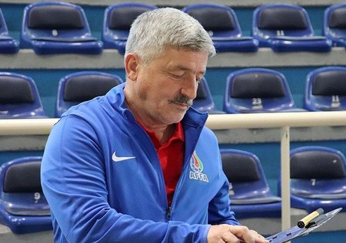 Azərbaycan millisinin baş məşqçisi: "Yüksək Liqada işimiz çətin olacaq"