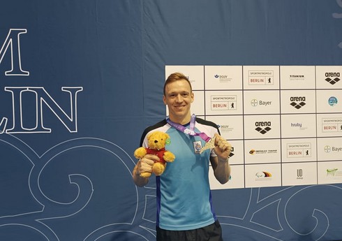 Azərbaycan para-üzgüçüsü dünya seriyasında gümüş medal qazanıb