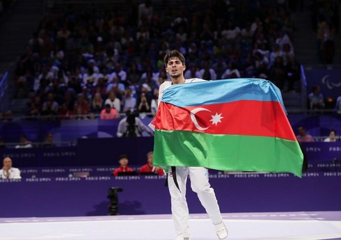 Azərbaycan parataekvondoçusu tarixə düşüb