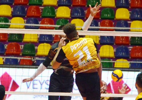Azərbaycan voleybol çempionatında ilk finalçı müəyyənləşib