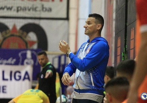 Azərbaycan yığmasının yeni məşqçisi: "Milli komanda kifayət qədər "qocalıb"