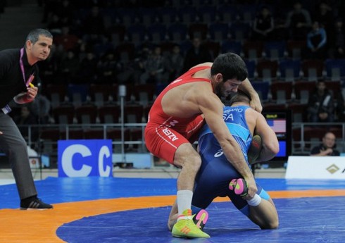 Azərbaycanın 2 sərbəst güləşçisi dünya çempionatı ilə vidalaşıb