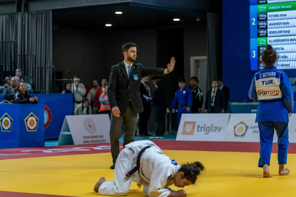 Azərbaycanın cüdo hakimləri İstanbulda beynəlxalq yarışda iştirak ediblər