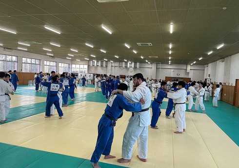 Azərbaycanın gənc cüdoçuları Yaponiyada toplanışda iştirak edir