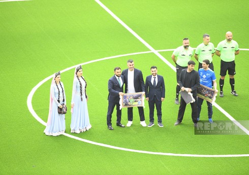 Azərbaycanın minifutbol yığmasında karyeralarını bitirən 4 nəfərə xatirə hədiyyəsi verilib