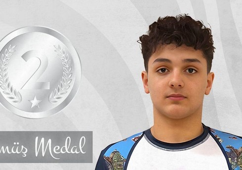 Azərbaycanın paraüzgüçüsü Fransa gümüş medal qazanıb