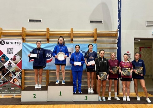 Azərbaycanın stolüstü tennisçiləri beynəlxalq turniri 9 medalla başa vurublar