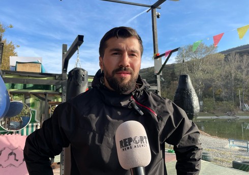 Azərbaycanlı döyüşçü: “Adımı dünyada tanıtmaq üçün çox şeyi qurban verdim”