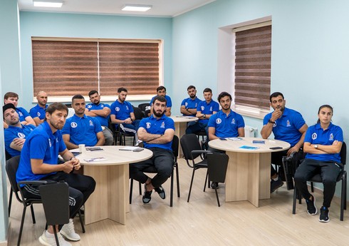 Bakıda UEFA B kateqoriyalı məşqçi kursunun I mərhələsi başlayıb