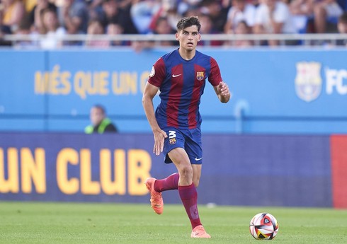 "Barselona" müdafiəçisi ilə müqaviləni yeniləyib