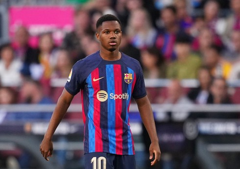 "Barselona"nın futbolçusu dörd həftə yaşıl meydanlardan kənarda qalacaq