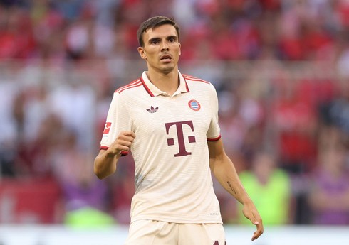 "Bavariya"nın yarımmüdafiəçisi karyerasını A Seriyasında davam etdirə bilər