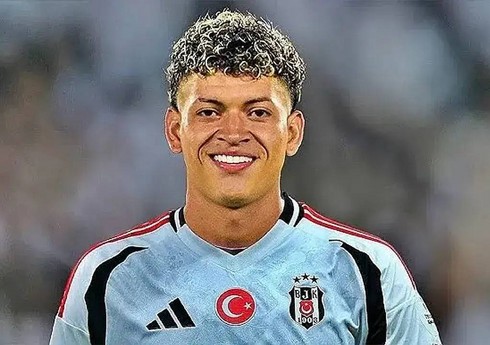 "Beşiktaş" futbolçusunu icarəyə verib
