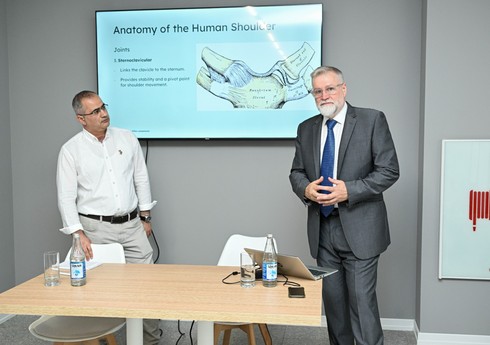 Beynəlxalq Olimpiya Komitəsinin tibbi eksperti Bakıda elmi-praktik təlim keçib