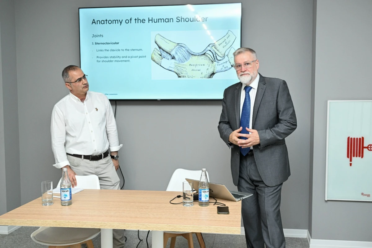 BOK-un tibbi ekspertindən Bakıda elmi-praktik təlim - FOTO