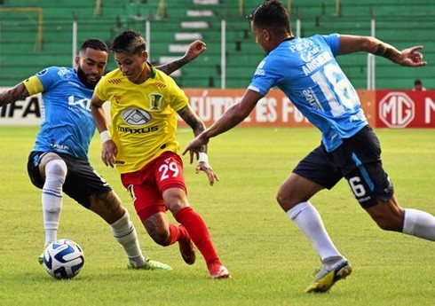 Boliviyada oyunun əsas vaxtına 43 dəqiqə əlavə edilib, qarşılaşma tarixə düşüb