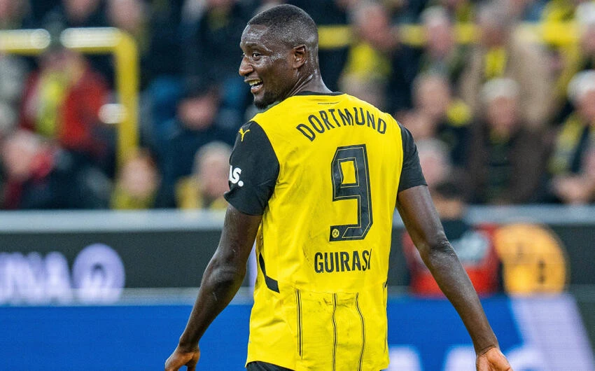 “Borussiya”lı futbolçu rekord qırdı