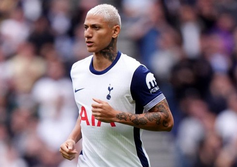 Braziliyalı futbolçu İngiltərədə klubunu dəyişə bilər