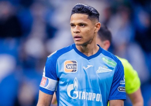 Braziliyalı müdafiəçi vətəndaşlığını dəyişmək istəyir