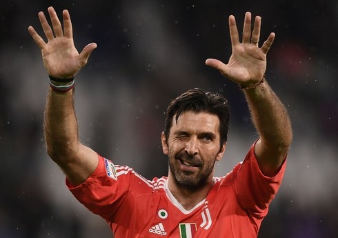 Buffon İtaliya millisinin idman direktoru olub