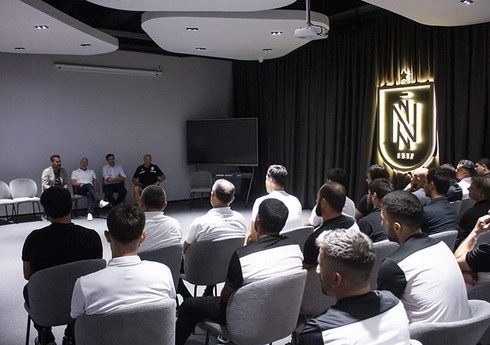 Cenk Sümer “Neftçi” Futbol Mərkəzində görüş keçirib