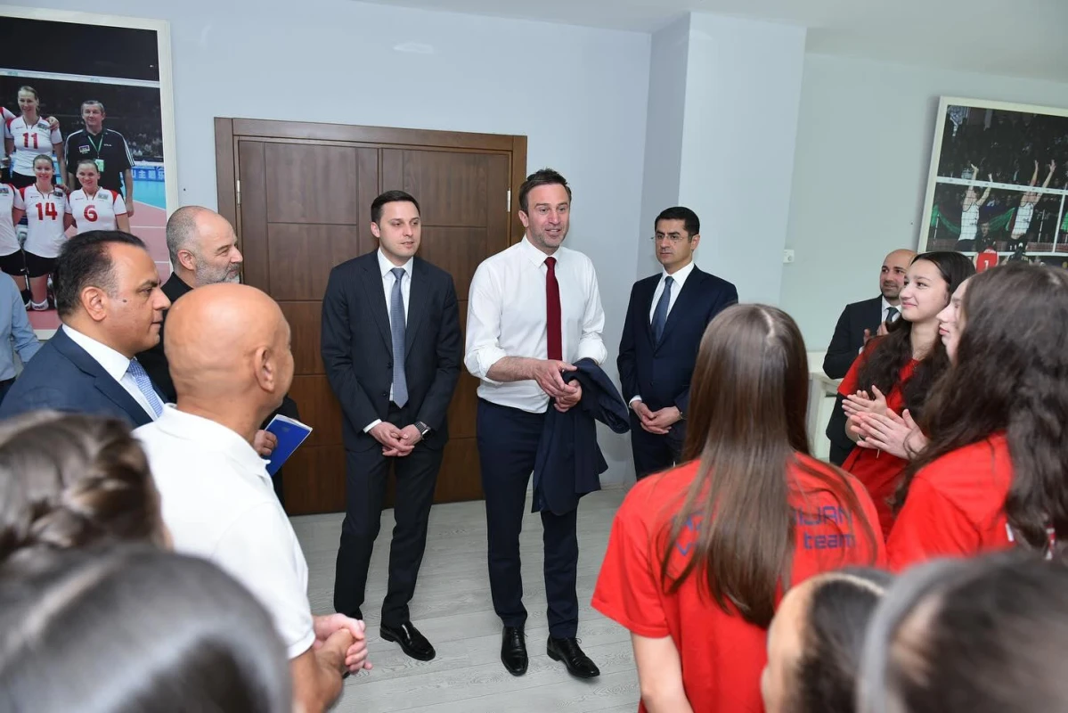 CEV prezidenti millimizin üzvləri ilə görüşüb