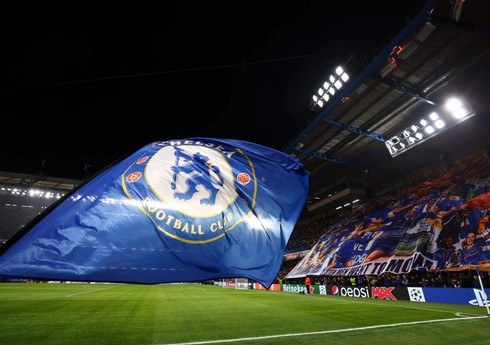 "Çelsi" Konfrans Liqasında səfər matçına gedən azarkeşlərini mükafatlandırıb