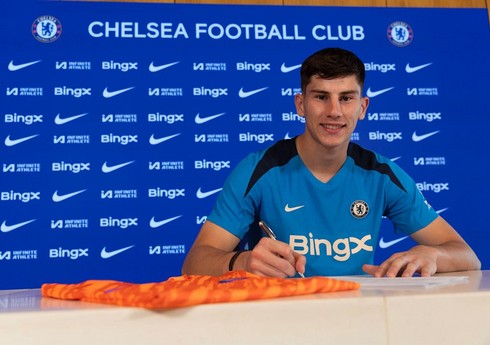 "Çelsi" millinin qapıçısını transfer edib