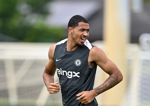 "Çelsi"nin müdafiəçi uzun müddətə sıradan çıxıb