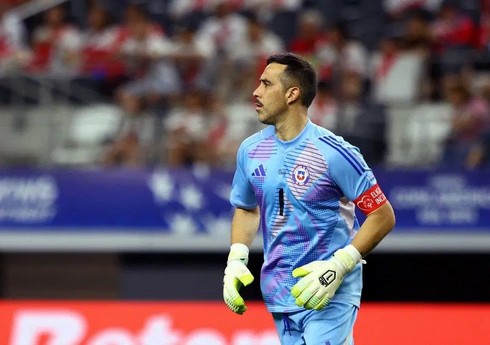 Çili millisinin sabiq üzvü 41 yaşında karyerasını bitirib