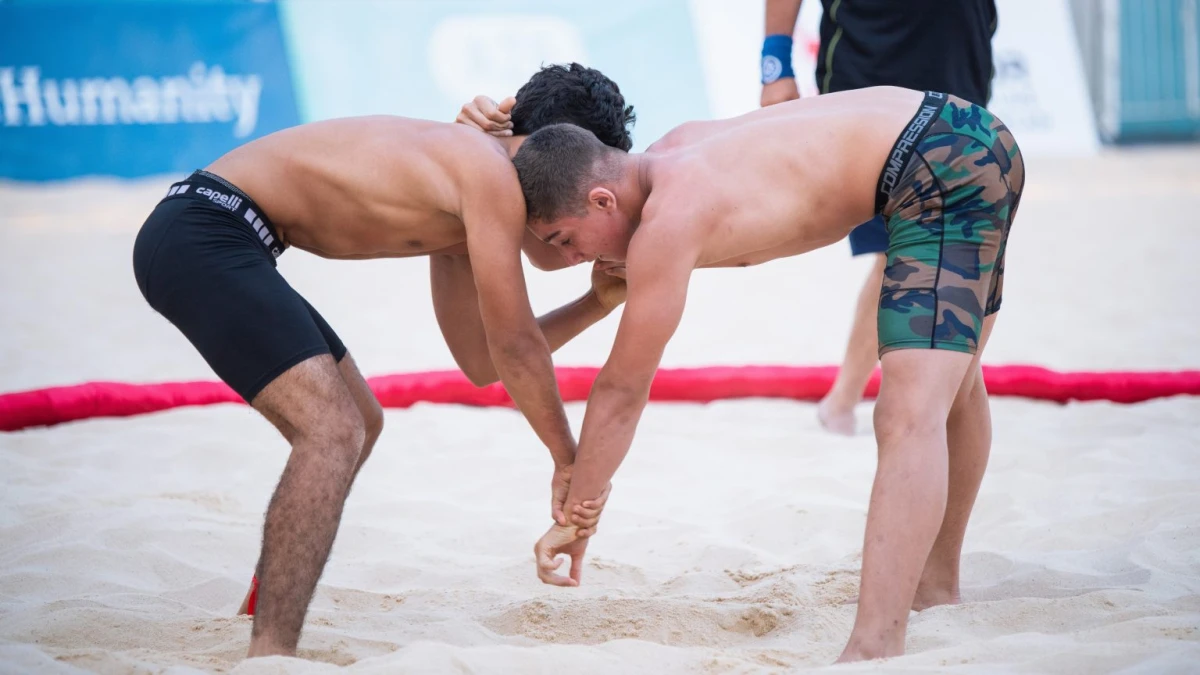 Çimərlik güləşi üzrə Azərbaycan çempionatına start verilib