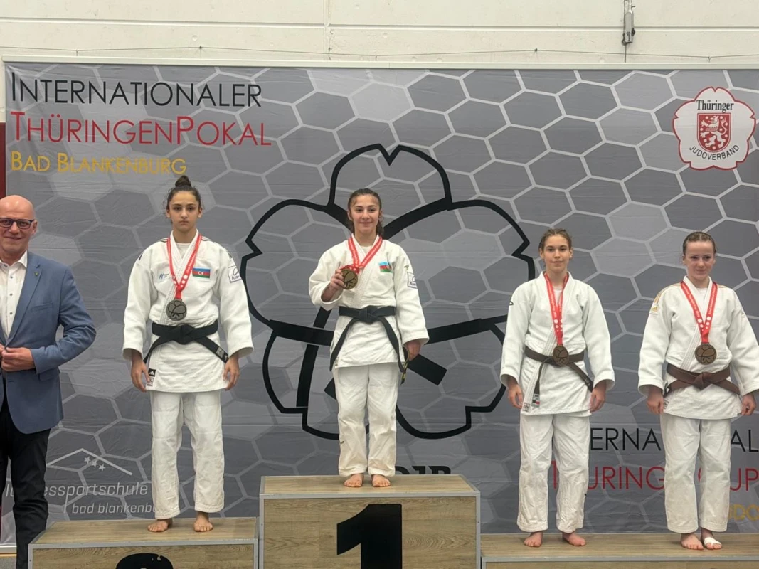 Cüdoçularımız Türingiya Kubokunda 6 medal qazanıb - FOTO