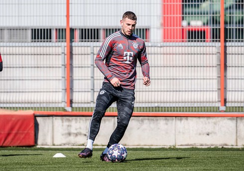 DÇ-2022-də zədələnən ulduz futbolçu məşqlərə başlayıb